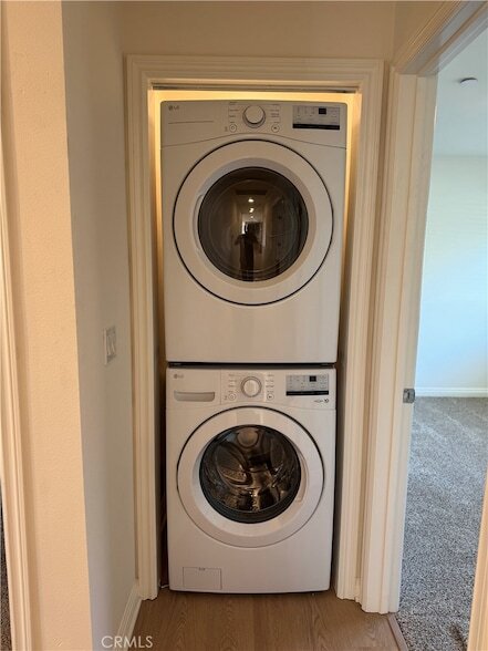 Building Photo - 1336 Calle Tulipan