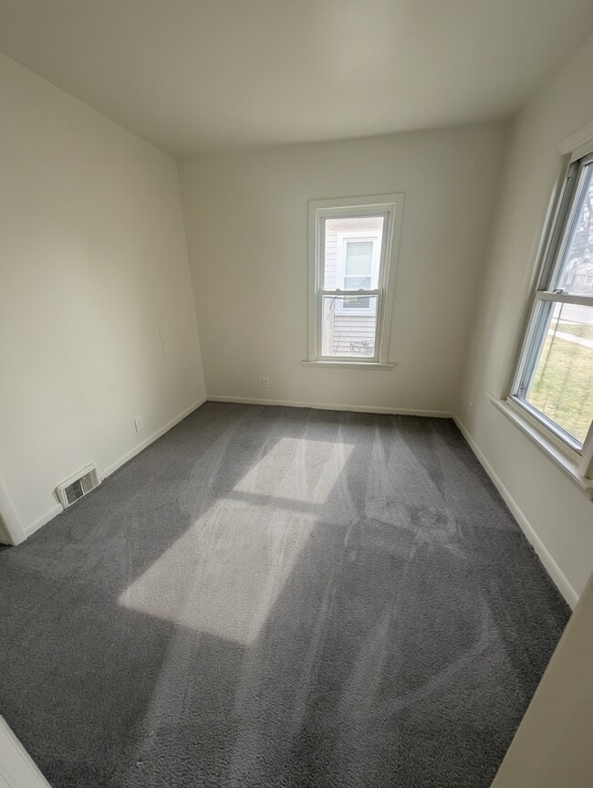 Building Photo - 4428 Pengelly Rd