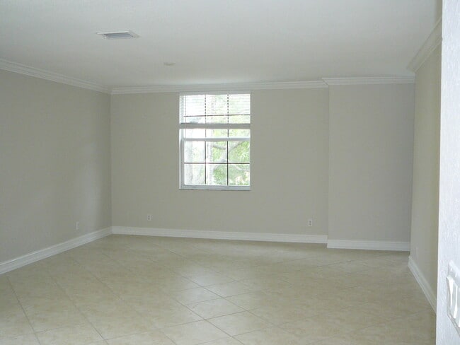 Building Photo - 1109 Florida Ave