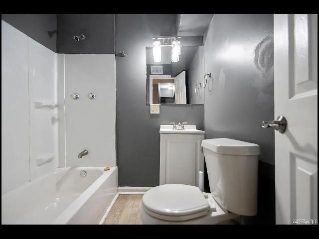 Building Photo - 4322 W 28th St