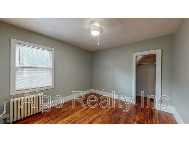 Building Photo - 609 Snelling Ave N