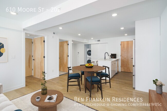Primary Photo - 610 Moore St