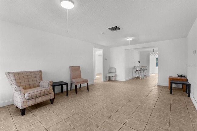 Building Photo - 5330 Poinsettia Dr