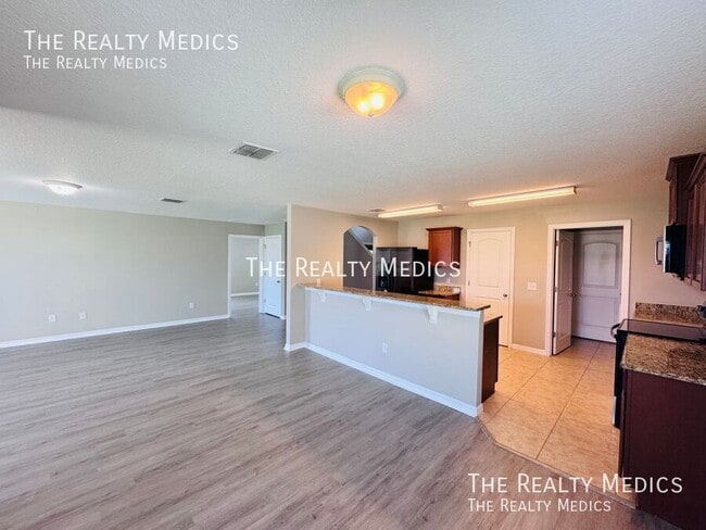 Building Photo - 2148 Ontario Way