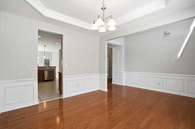 Building Photo - WAKEFIELD CORNER HOME WITH 4 BEDROOMS IS WAITING FOR YOU!