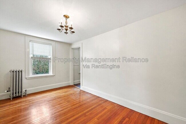 Building Photo - 16 Winthrop St