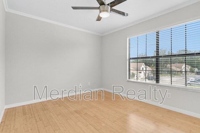 Building Photo - 205 Arbor Cir