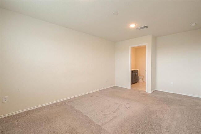 Building Photo - 25635 Royal Catchfly Rd