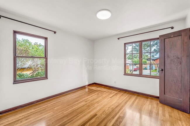 Building Photo - 940 14th St