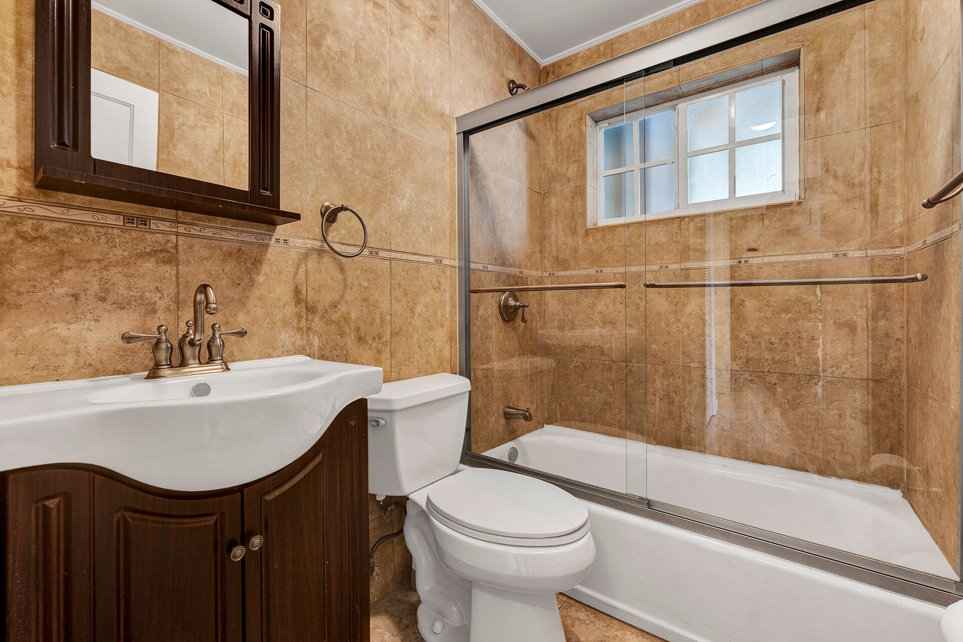 Building Photo - 361 SE 6th Ave