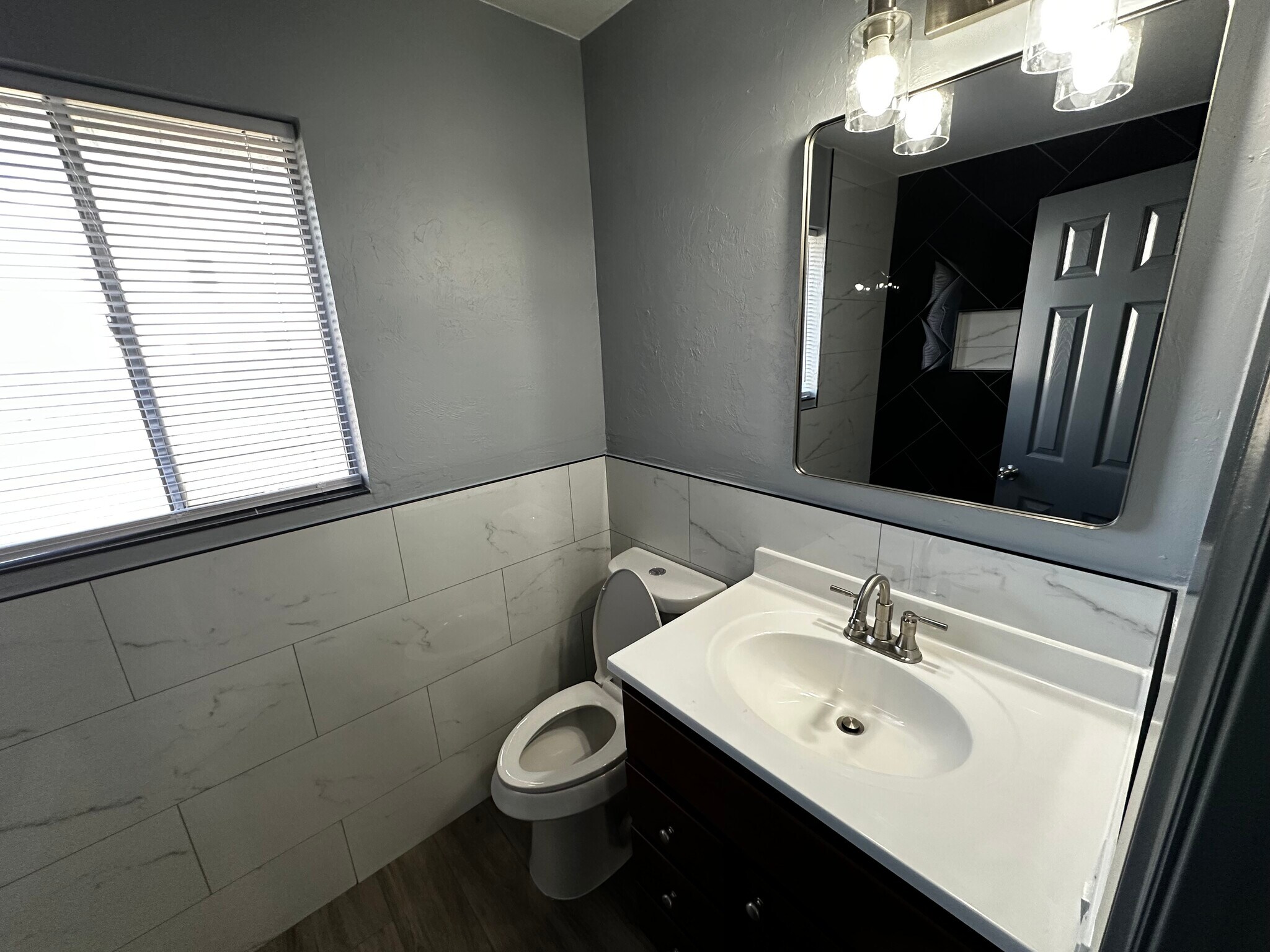 Building Photo - 2701 SW 65th St