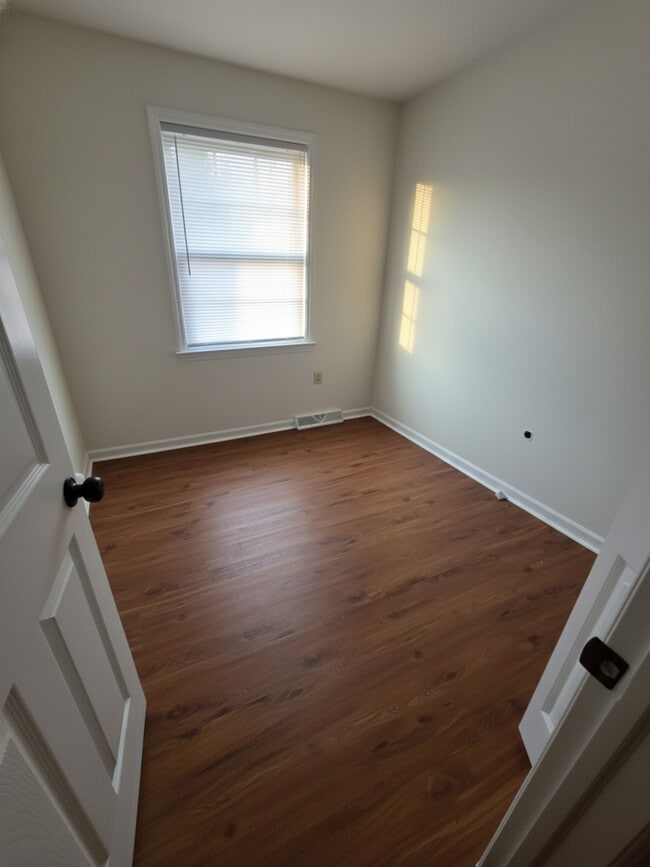 Building Photo - 521 Cobblestone Ln