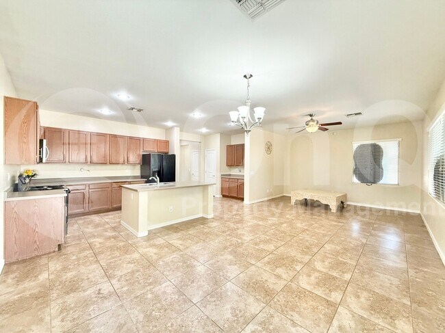 Building Photo - 2474 E Dulcinea Trail