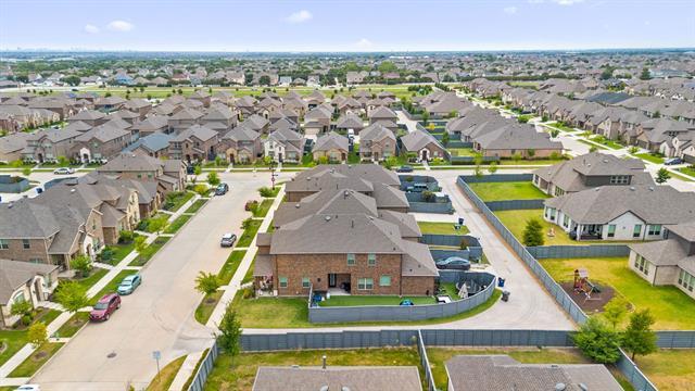 Building Photo - 7012 Willow Thorne Dr