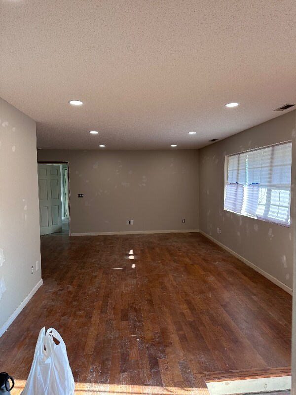 Building Photo - 511 Marlow Dr E