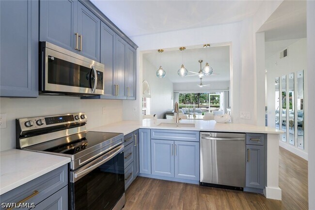 Building Photo - 555 Augusta Blvd