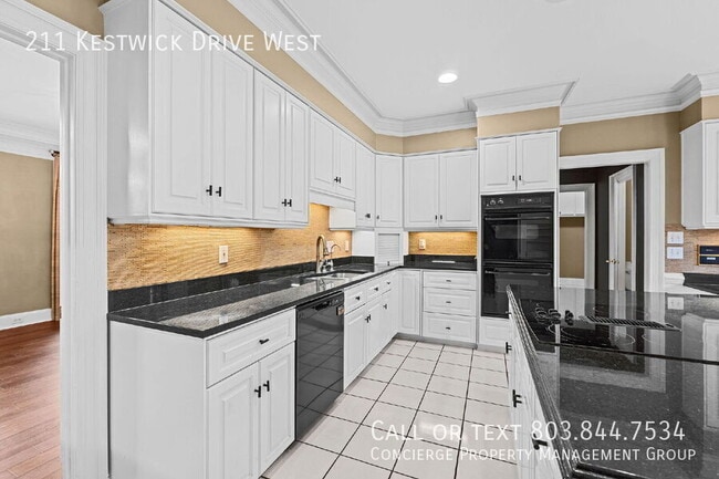 Building Photo - 211 Kestwick Dr W