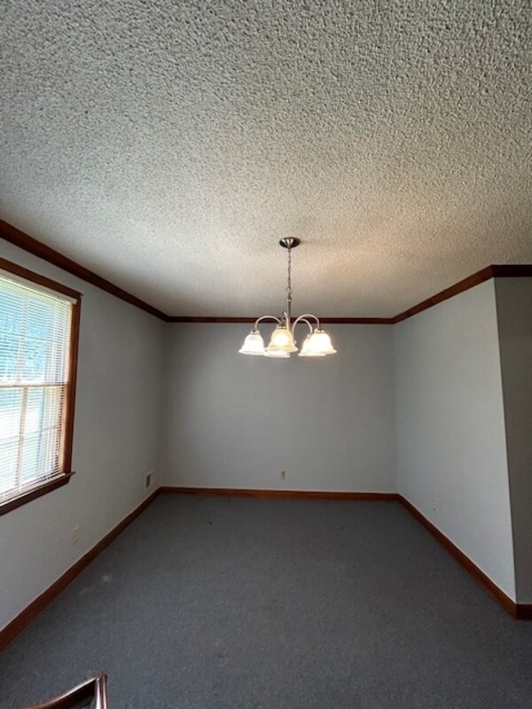 Building Photo - 6 Claytor Rd