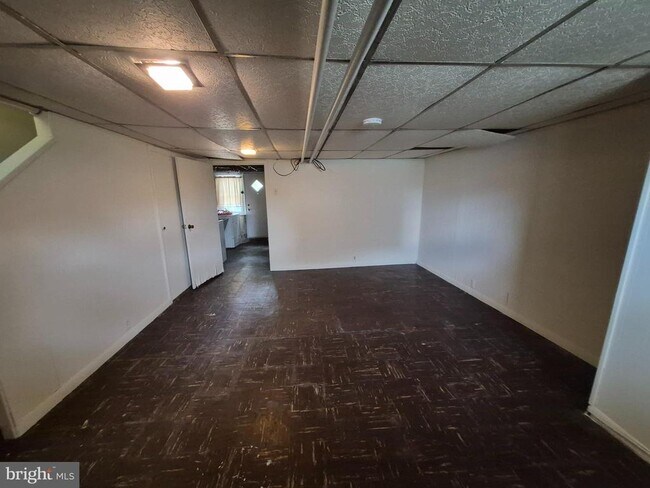 Building Photo - 3423 Verner St