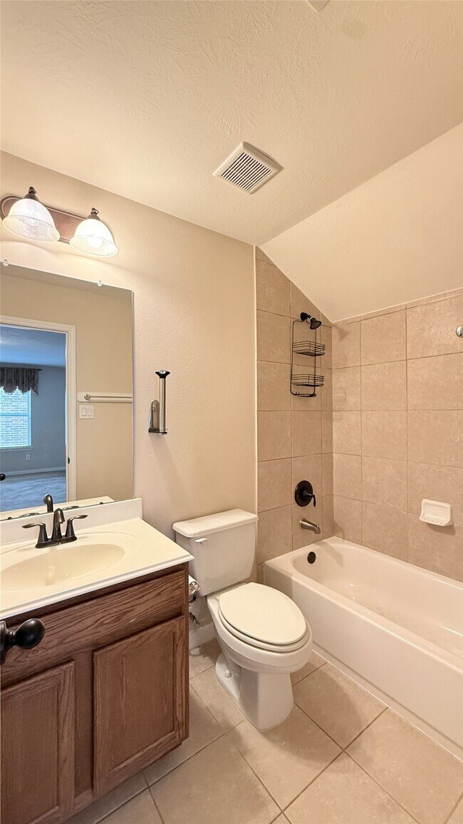 Building Photo - 5623 Maverick Bend Lane