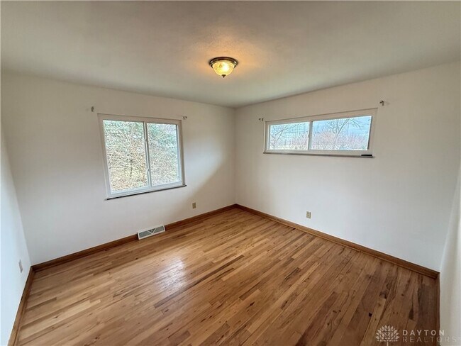 Building Photo - 3641 Maxton Rd