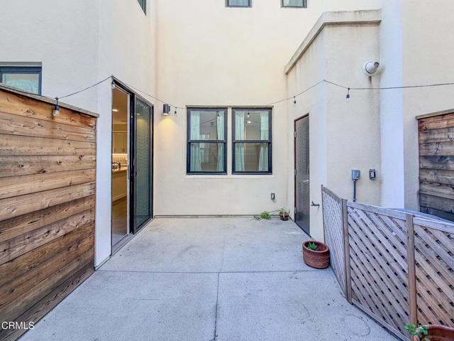 Building Photo - 1568 E Thompson Blvd