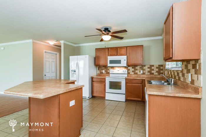 Building Photo - 15337 Tyler Mill Dr
