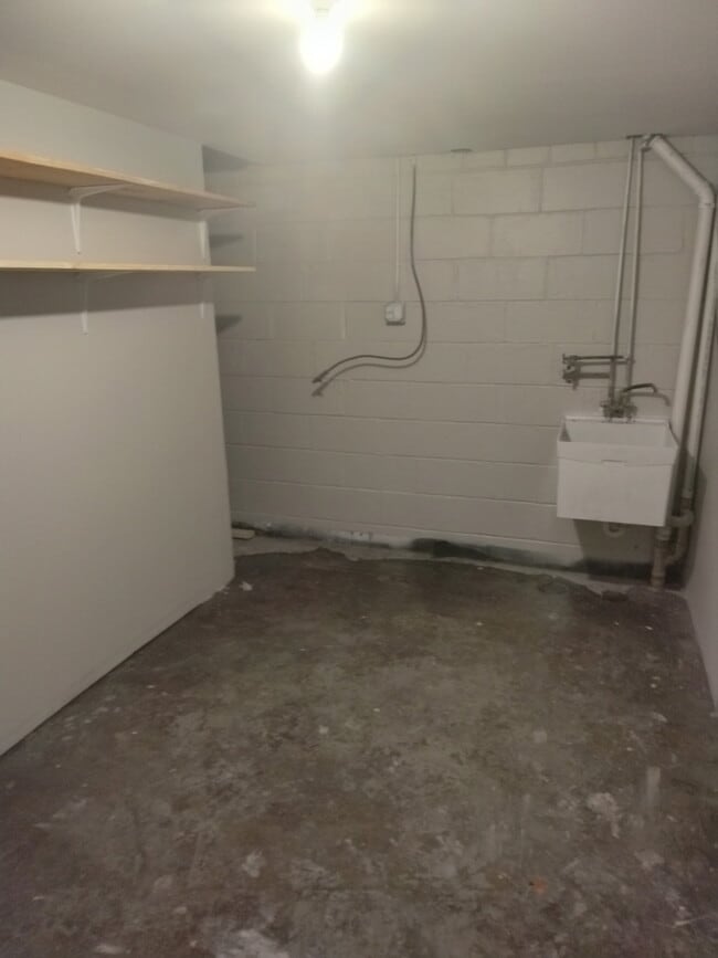 Building Photo - Tilahun Property - 2 Unit