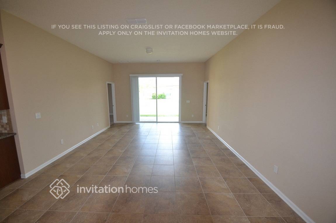 Building Photo - 626 Sweet Orange Terrace