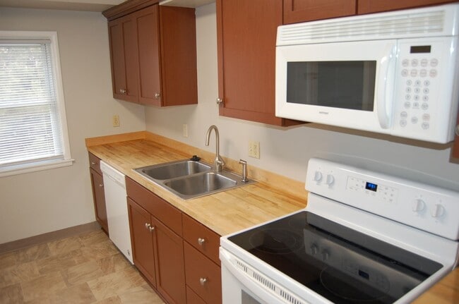 Building Photo - 4630 Starr St