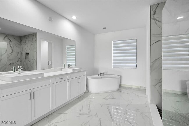 Building Photo - 5316 Marano Dr