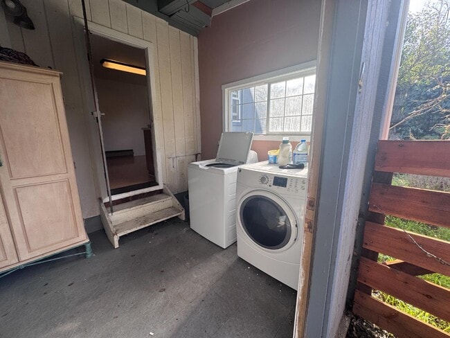 Building Photo - 10 Park St