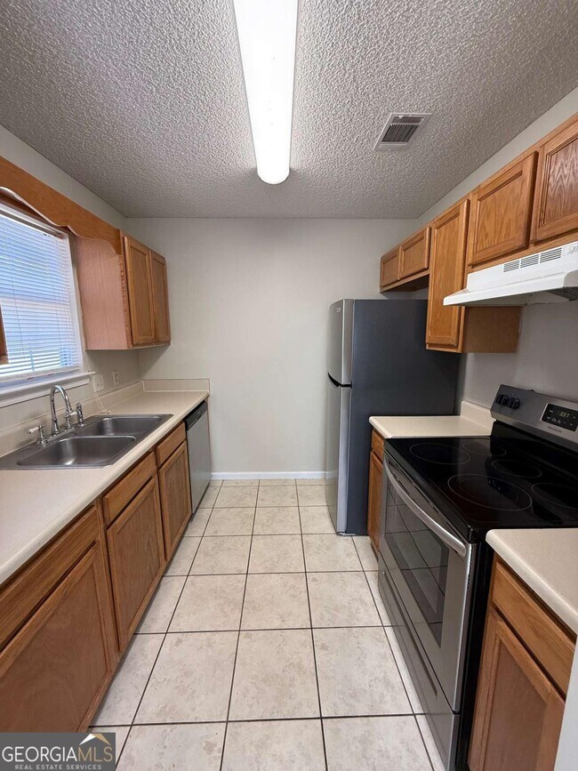 Building Photo - 120 Sapelo Dr