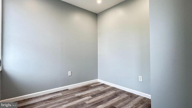 Building Photo - 163 W Palmer St