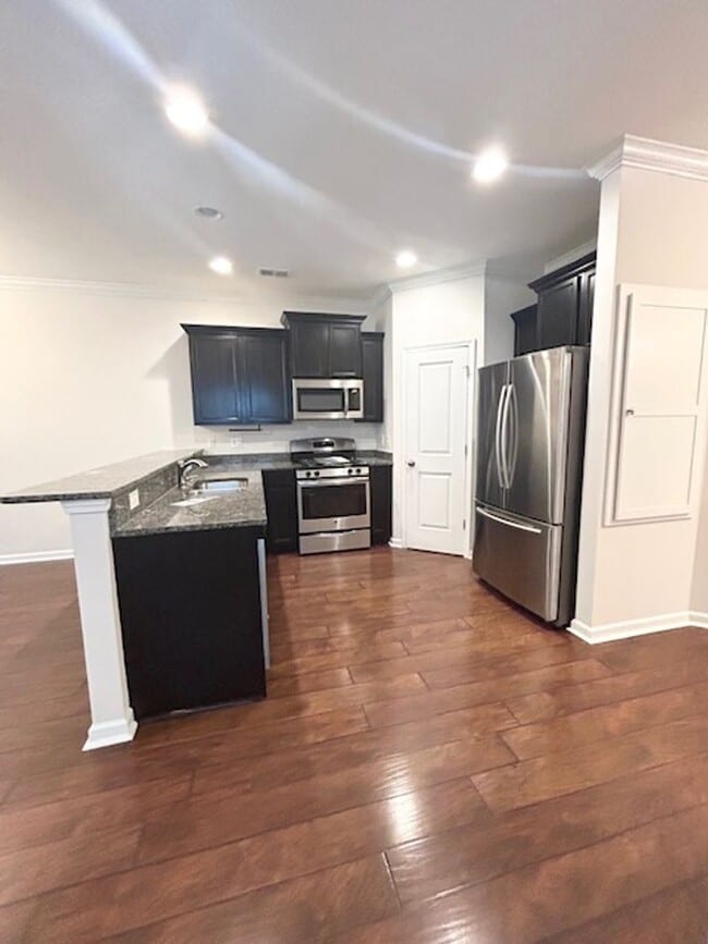 Building Photo - THE PERFECT LOCATION IN WEST COLUMBIA'S BR...