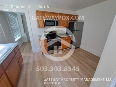 Building Photo - 1038 Grove St