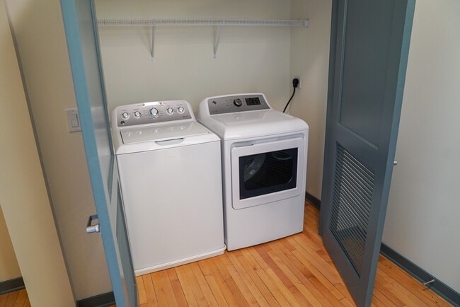 laundry - 37th St School Senior Apartments