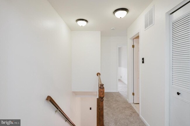 Building Photo - 27 Faraday Dr