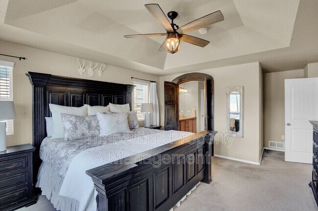 Building Photo - 10744 Echo Canyon Dr