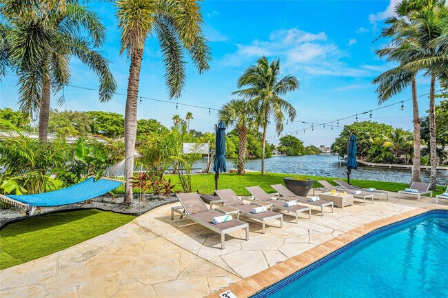 Building Photo - 1700 Marietta Dr