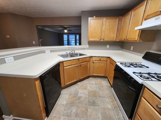 Building Photo - 6527 Charter Way