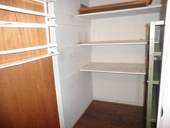 Building Photo - 1931 Ganyard Dr