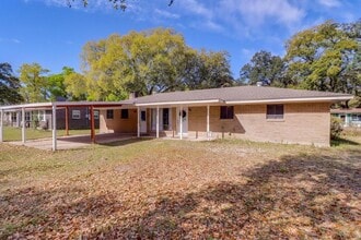 Building Photo - 911 Brown St