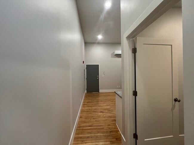 Building Photo - 34 St Joseph St