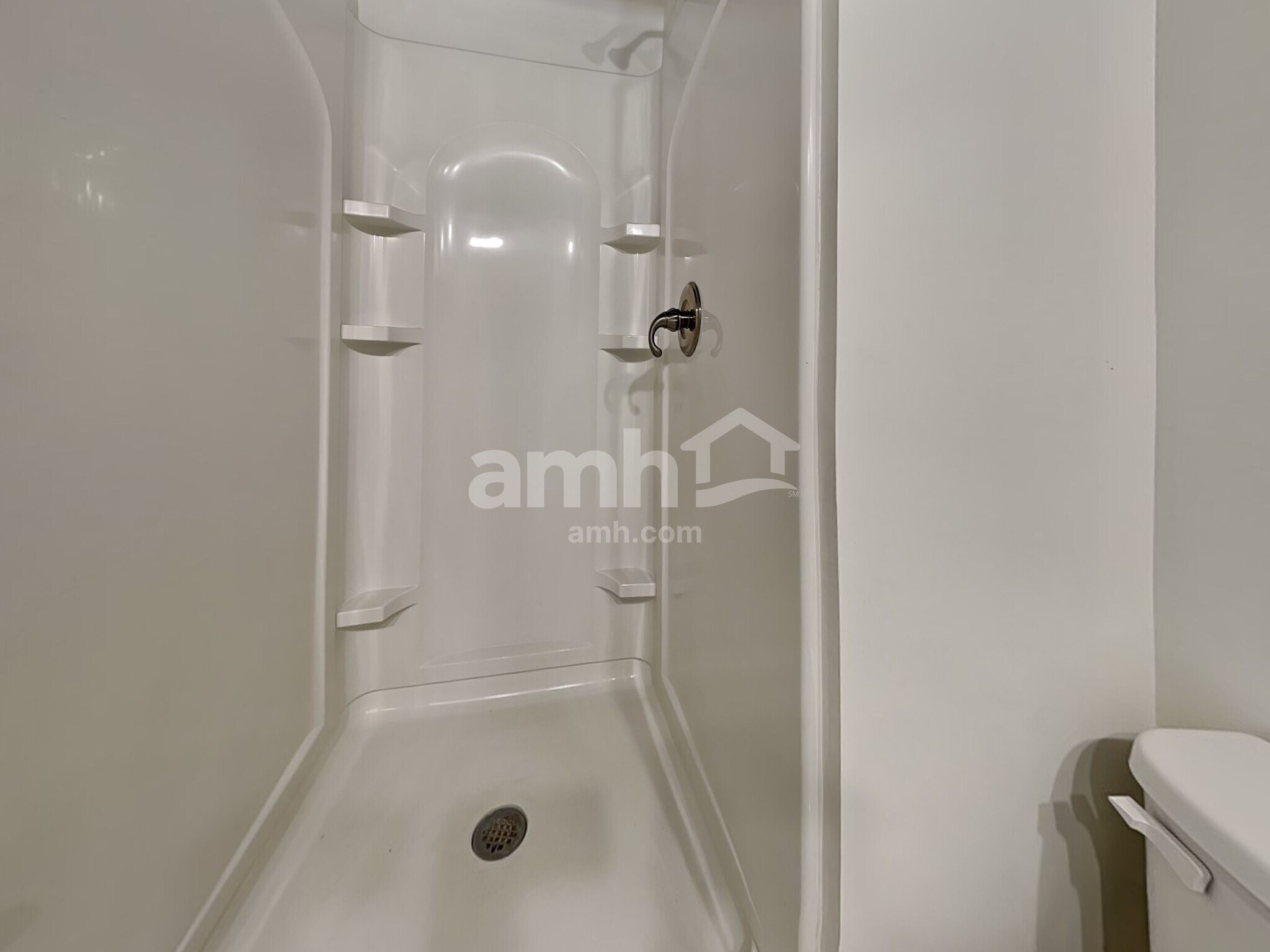 Building Photo - 170 Old Carriage Ct