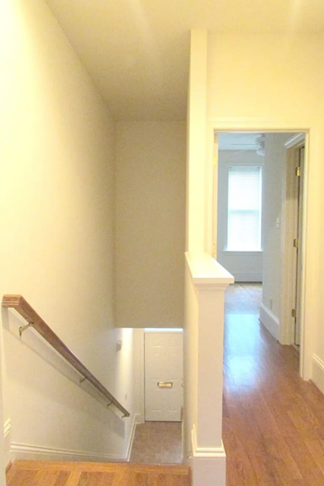 Building Photo - Beautiful 2bd 2.5 bath home!