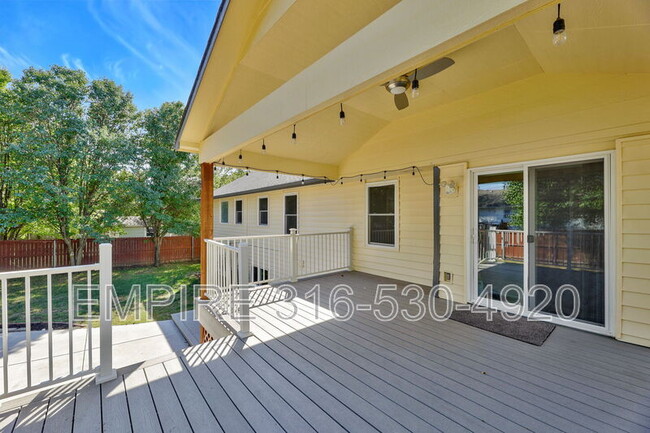 Building Photo - 1260 S Ridgehurst Cir