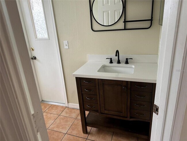 Building Photo - 7808 Laurel Oak Ln