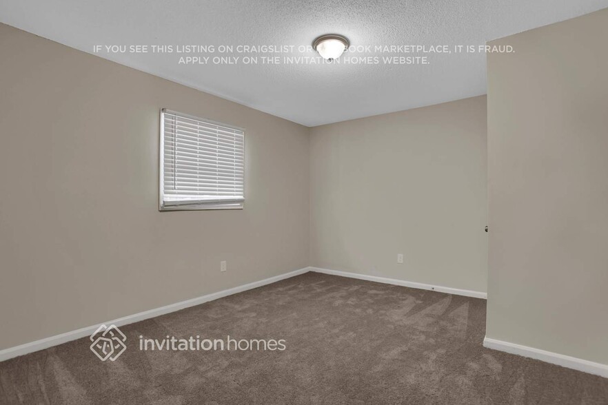 Building Photo - 255 Basswood Ct