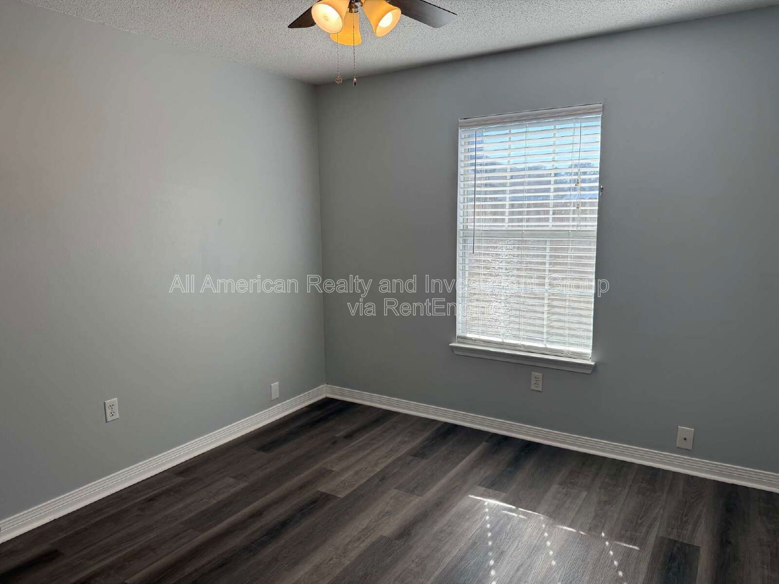 Building Photo - 1922 Heartland Dr